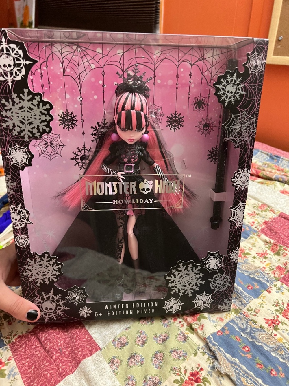 Winter Draculaura